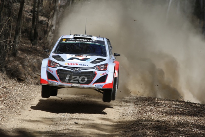 Hyundai in air and dust