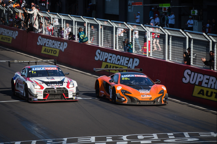 2016-Bathurst-12-Hour-Finish-NISMO