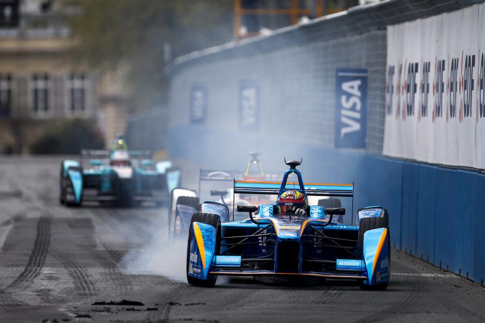 FE_Paris_16_frijns_smoke