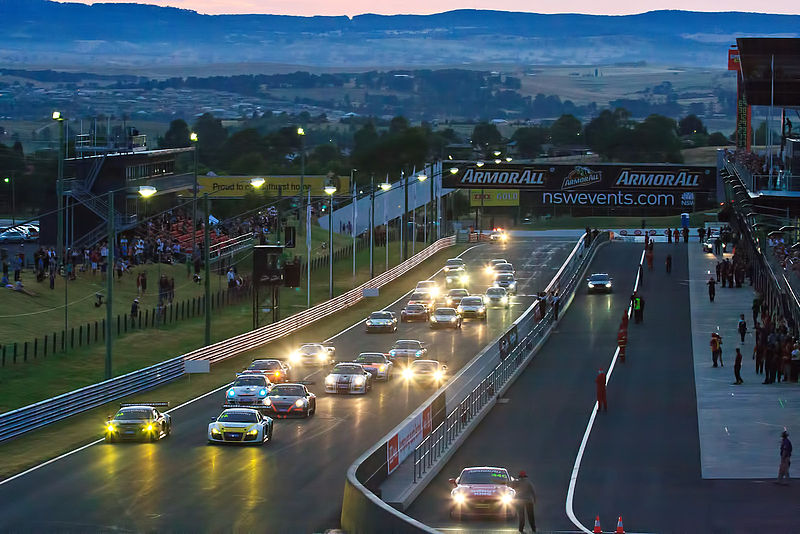 Bathurst start (photo: Wikipedia)