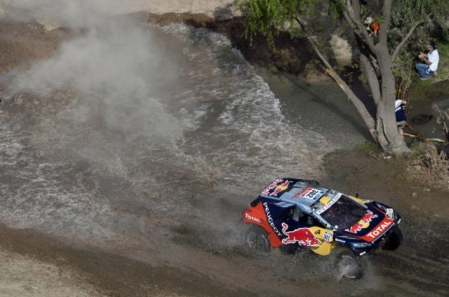 peugeot-in-water