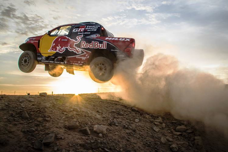 toyota-red-bull-hilux